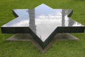 2.06. - Odsłonięcie pomnika upamiętniającego XVII-wieczny cmentarz żydowski w Pile