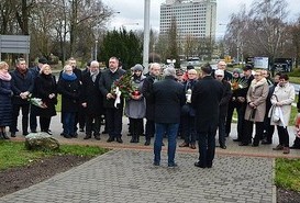 13 grudnia: uroczystość upamiętniająca 34. rocznicę wprowadzenia stanu wojennego