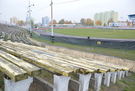 Siedziska na stadionie żużlowym - kolejny krok