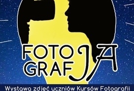 Wystawa zdjęć uczniów Kursów Fotografii. 