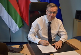 Kosmiczna współpraca: reprezentanci Gminy, Space in More i Space Iceland podpisali list intencyjny 