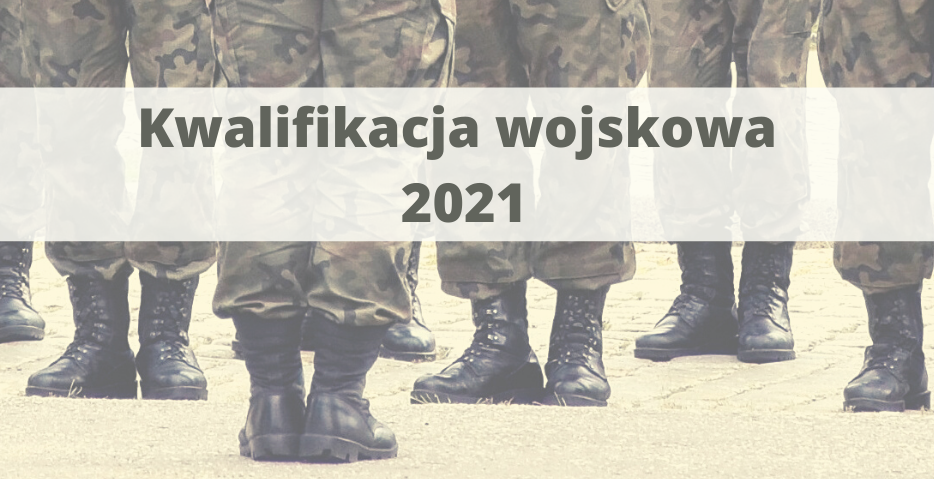 nogi i buty wojskowe, napis kwalifikacja wojskowa 2021